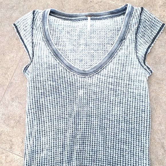 Free People waffle top - Picture 2 of 6